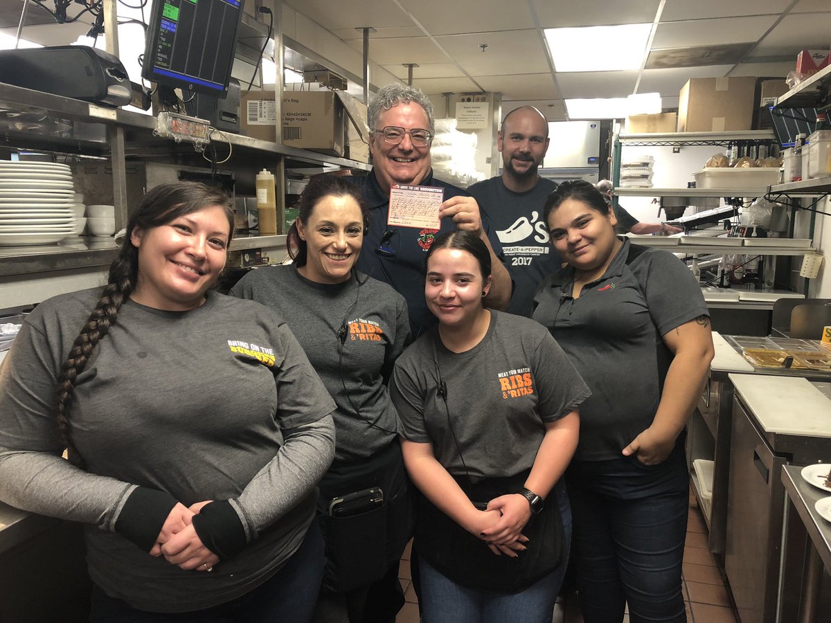 Team Santa Fe knocked their Q2 Validation out of the park! #chilis #ChilisLove @JBarraza6 @train3rgirl @gerardooliver