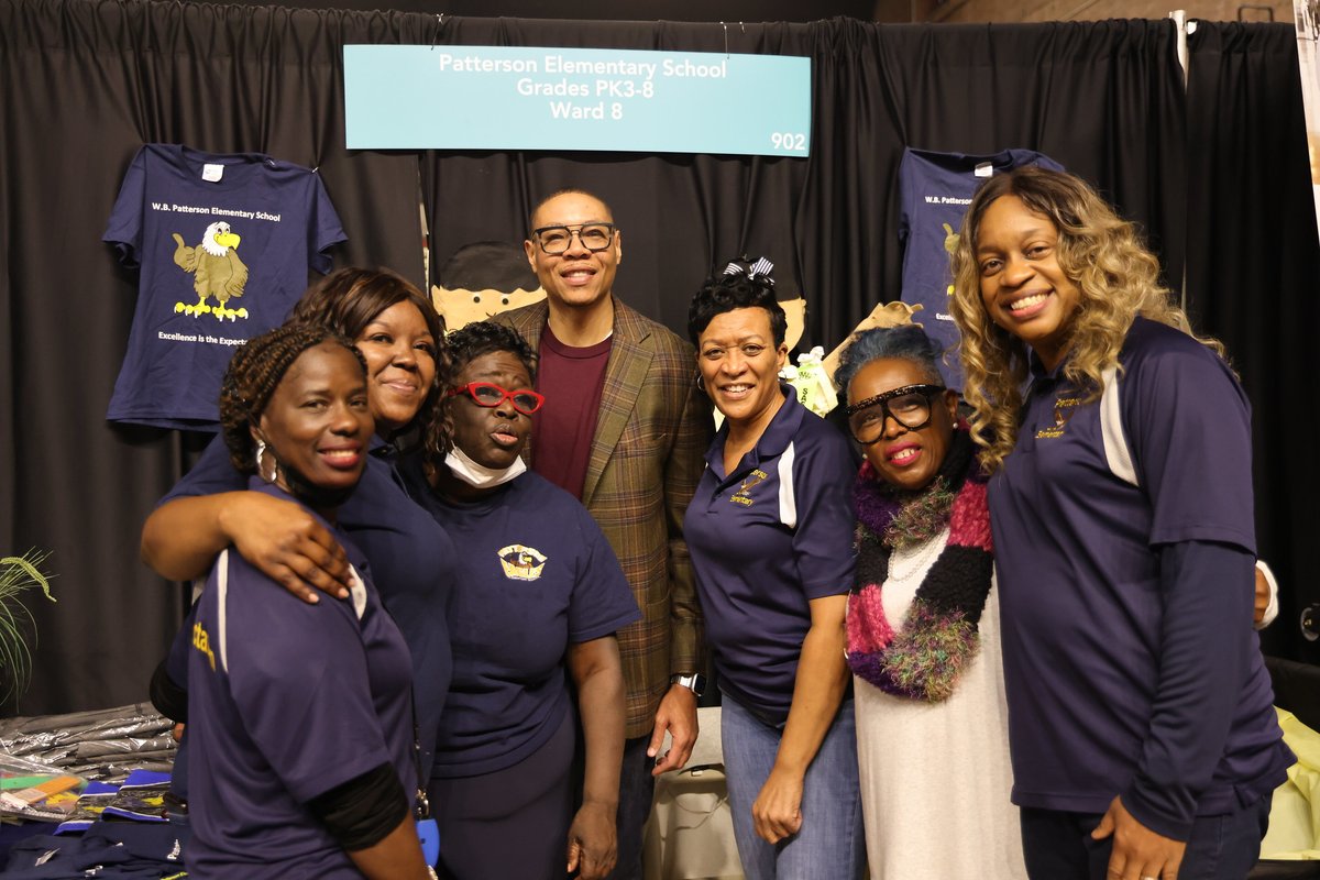 Chancellor Ferebee (@dcpschancellor) on Twitter photo Thank you to all our <a href="/dcpublicschools/">DC Public Schools</a> PK3-8th grade staff, students, families, & community members who stopped by #EdFEST23 to learn about our schools, district resources, & celebrate #DCPSPride 🙌🏿
Grade 9-12 families, you're up next on Dec. 9! Register➡️buff.ly/2YxVoVJ Thank you to all our <a href="/dcpublicschools/">DC Public Schools</a> PK3-8th grade staff, students, families, & community members who stopped by #EdFEST23 to learn about our schools, district resources, & celebrate #DCPSPride 🙌🏿
Grade 9-12 families, you're up next on Dec. 9! Register➡️buff.ly/2YxVoVJ