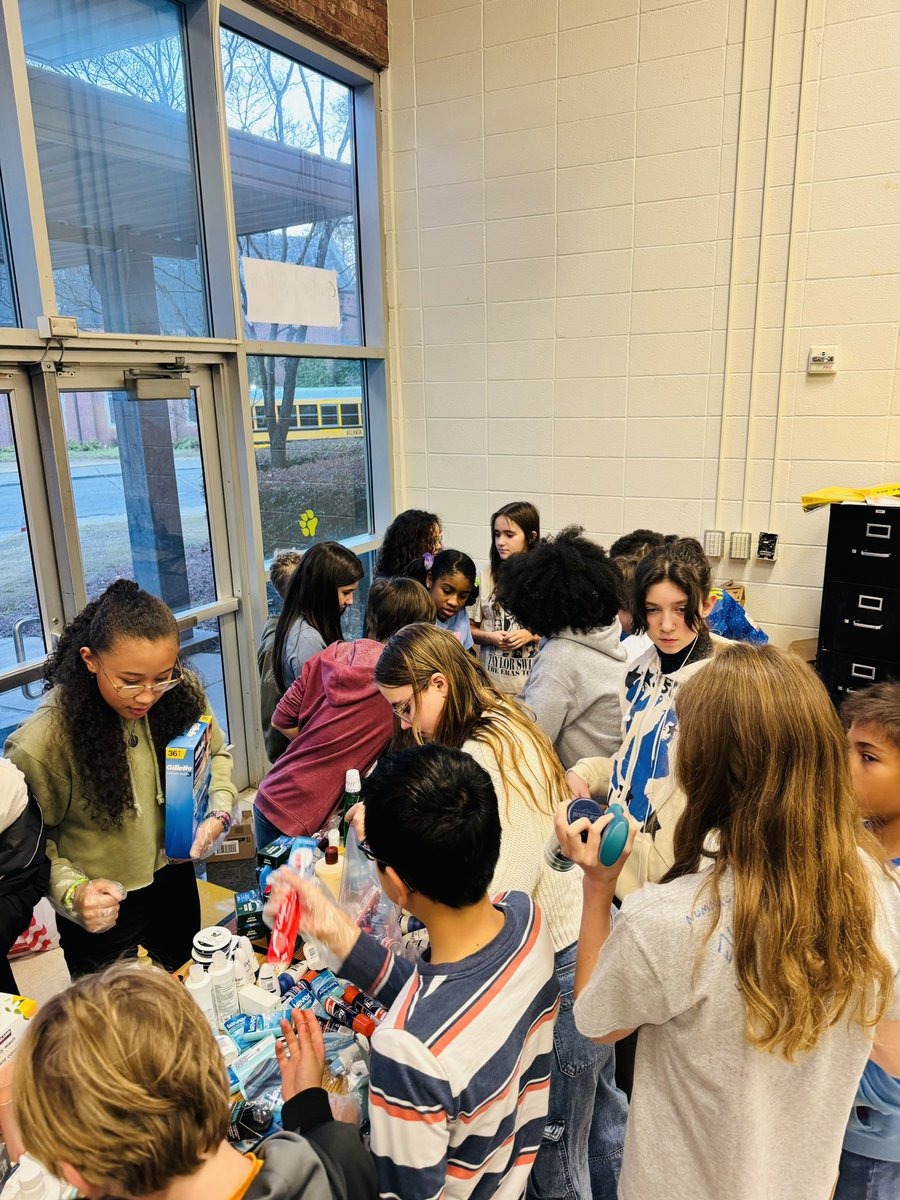 Dr. Dominique R. Merriweather (@merriweatheredu) on Twitter photo Our Jr. Beta members partnered with ETHAAR, an organization that serves local refugees and underserved families in the Georgia Muslim community, to create hygiene kits for families. This is the RIGHT work! 💛🖤 <a href="/SuttonCougars/">Sutton Cougars</a> <a href="/Retha_Woolfolk/">Dr. Margul Retha Woolfolk</a> <a href="/SuttonMYP/">Sutton IB MYP</a> Our Jr. Beta members partnered with ETHAAR, an organization that serves local refugees and underserved families in the Georgia Muslim community, to create hygiene kits for families. This is the RIGHT work! 💛🖤 <a href="/SuttonCougars/">Sutton Cougars</a> <a href="/Retha_Woolfolk/">Dr. Margul Retha Woolfolk</a> <a href="/SuttonMYP/">Sutton IB MYP</a>
