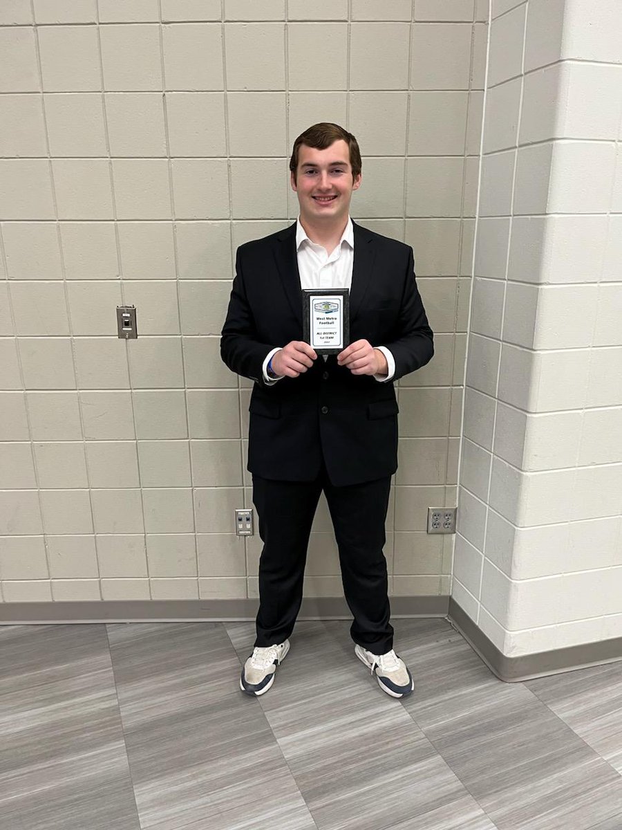 DylanSc96802413's tweet photo. I'm honored to be named 1st team all district!

@CoachLBrown @Wheels_59 @dshoemaker1022 @LOScrimmage @CoachHefNCSA @PrepRedzoneMN @SJUFBCoachDumo @CoachCBrink @CoachScott_88 @CoachLaqua @Coach_Charles89 @CoachOlsonNDSU @CoachRobSnyder @coachcjnuss @TheCoachBouma @IsaacFruechte14 https://t.co/XyC41JRcPQ