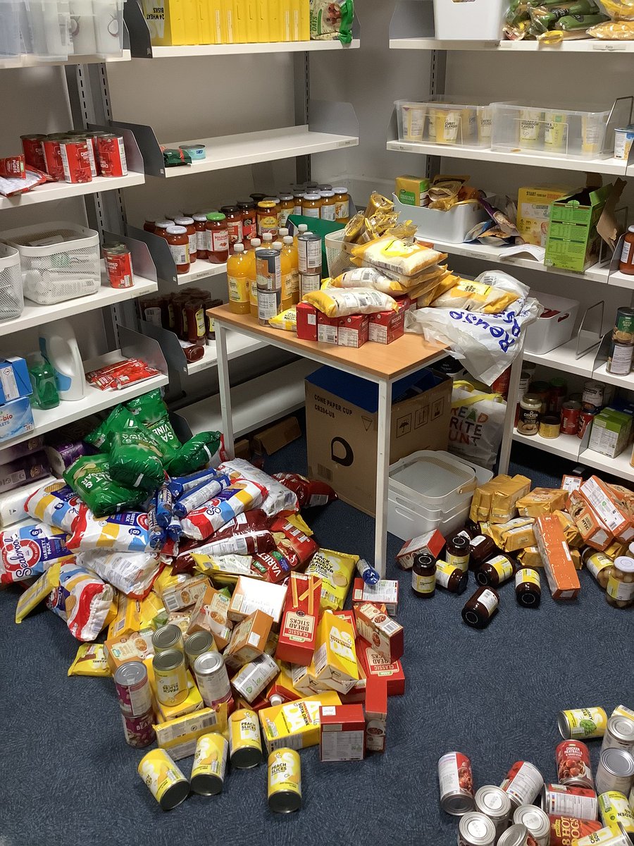 BraesPantry's tweet photo. Thank you so much to Community Heart Church Falkirk for their amazing &amp; kind donation that allowed us to buy items to stock the pantry in prep for our community festive parcels 📦🎅🏼 now to start organising! #article24 #article27 #rrsa #seasonofkindness @BraesHigh https://t.co/VVKTudNmwL