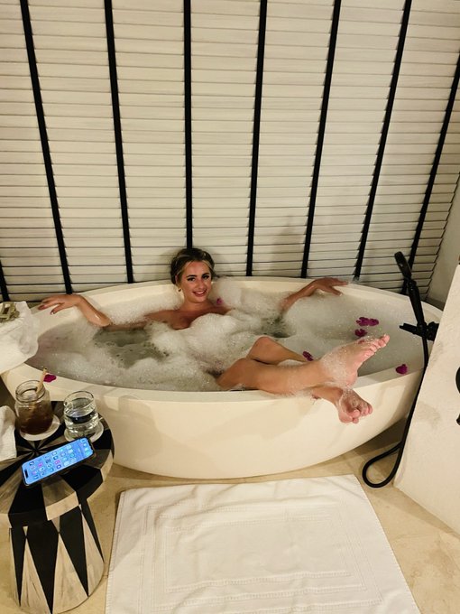 Would you hop in and join me?! https://t.co/6s4fqRyXPo