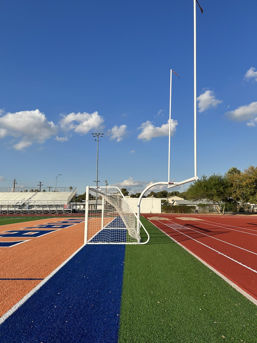 crew_petes's tweet photo. Peeping for the Kohls camp this week
2x 56yd
Kickoff 67yds
Punt 45yd 4.4 Hang
@aguanos @coach_bicknell @CoachRDougherty @Dom_Conti19 @Iceman_Kicking @CoachRobGrande @CoachChiliDavis @CoachMikeTui @reilly0949 @CoachSchov @UteReef33 @TQHancock @CoachKLars @coach_craw @KohlsKicking https://t.co/1SdpsxozCf