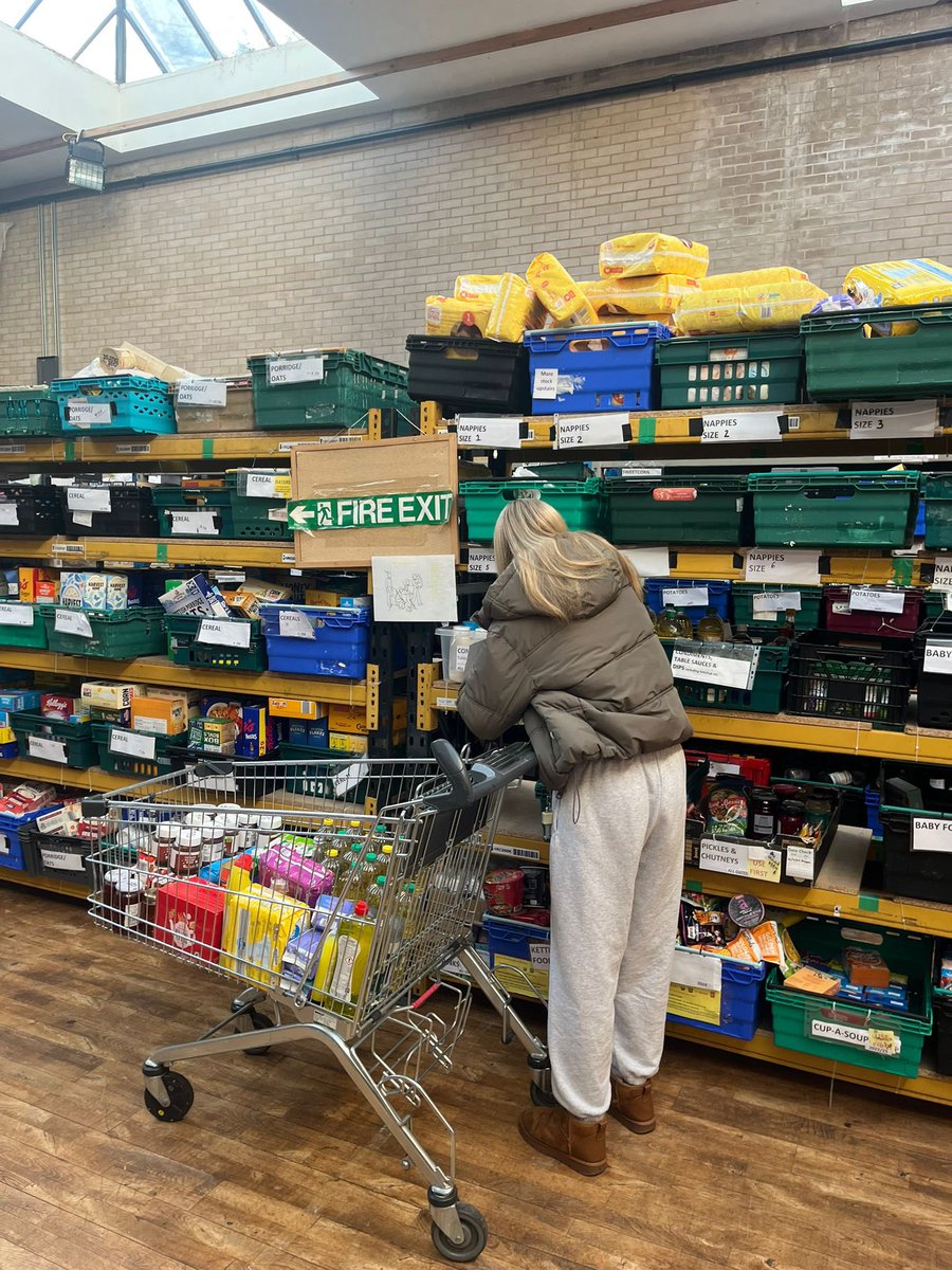toothillpe's tweet photo. Miss Gale and the Y12s took a trip to The Meadows @TrussellTrust Foodbank on Thursday to see where all our reverse advent calendar donations will go! The Y12 students got involved and volunteered with many important jobs! #enrichment #foodbank @TootHillCollege @TootHillBingham https://t.co/2XPic5tGGM