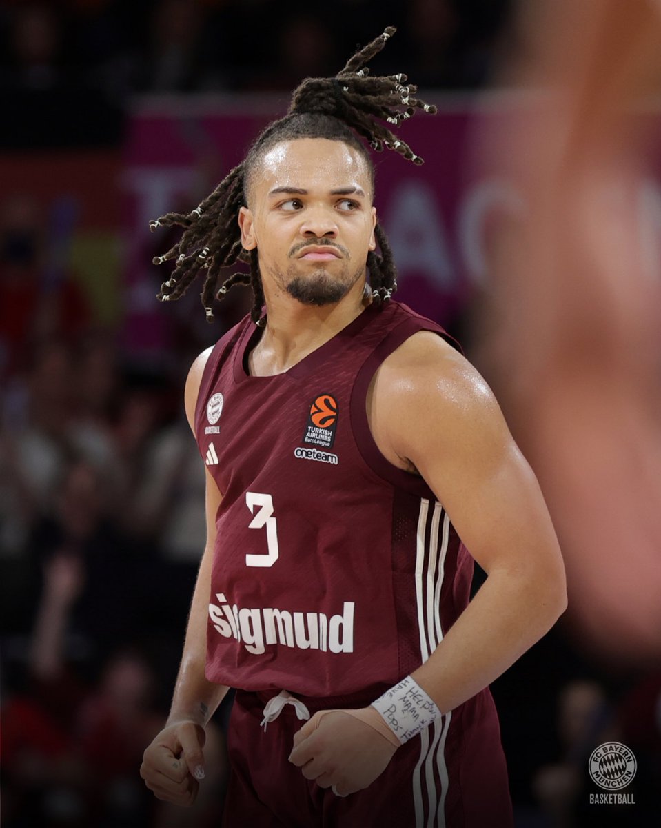 FCBBasketball's tweet photo. 🥳🥳🥳 #BAYEA7 https://t.co/aatoZmqZxl