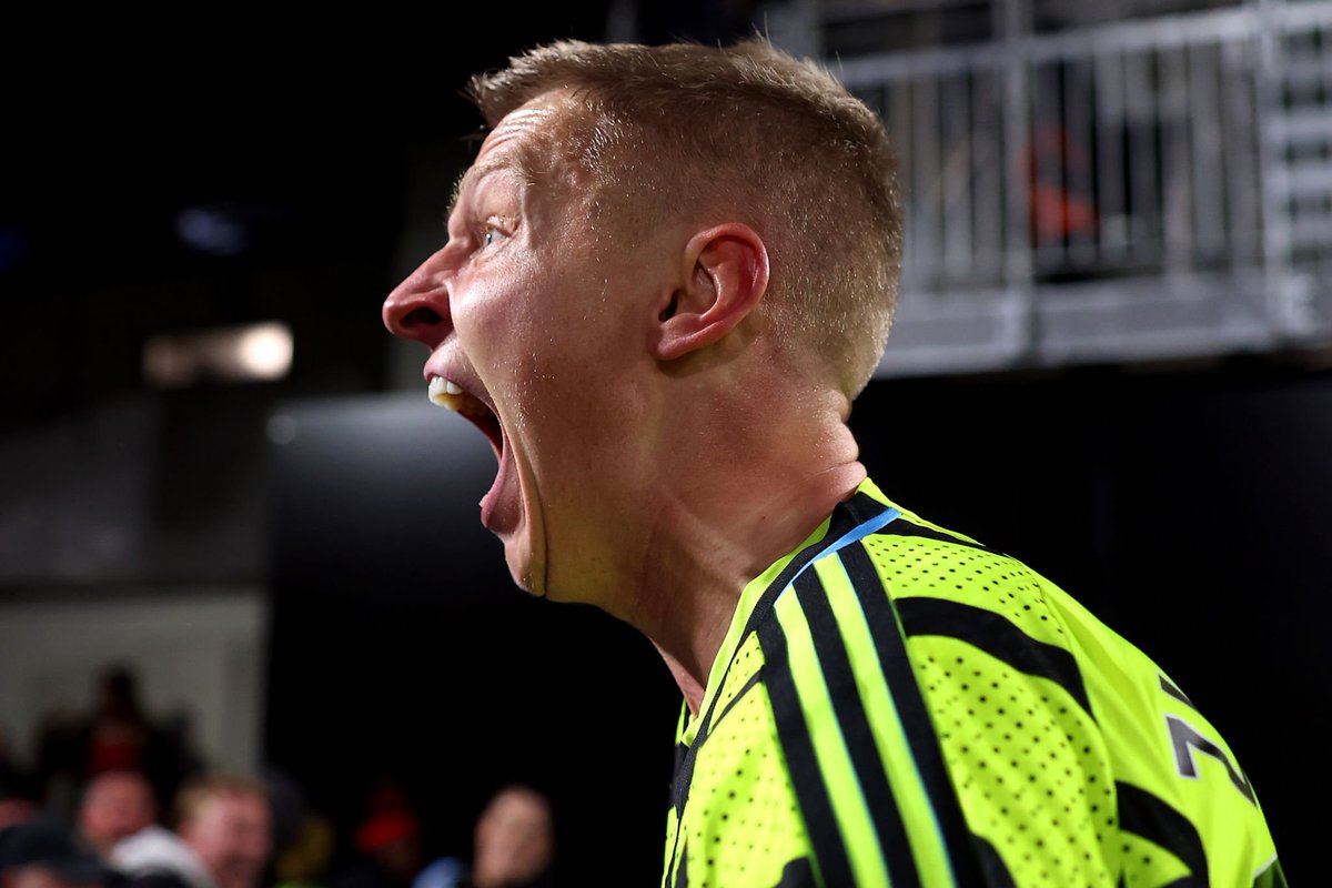 PhotosArsenal's tweet photo. Zinchenko 😂 https://t.co/lKtEghHhxE