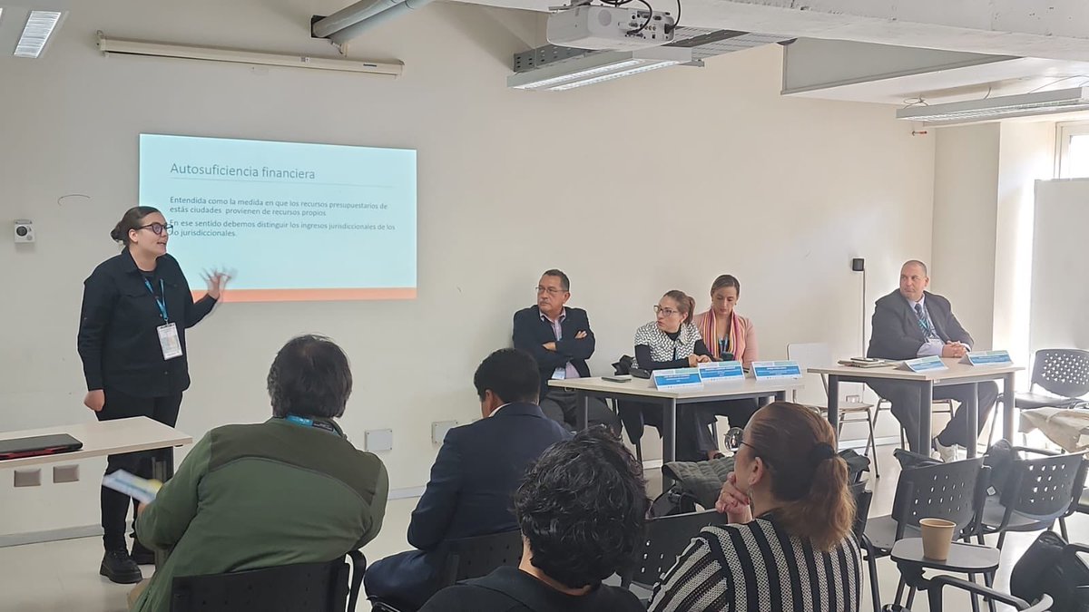 La directora de Estudios de FINDEL Argentina Ángeles Traina presenta resultados de una investigación sobre capitales iberoamericanas en el XIV Congreso Iberoamericano de Municipalistas