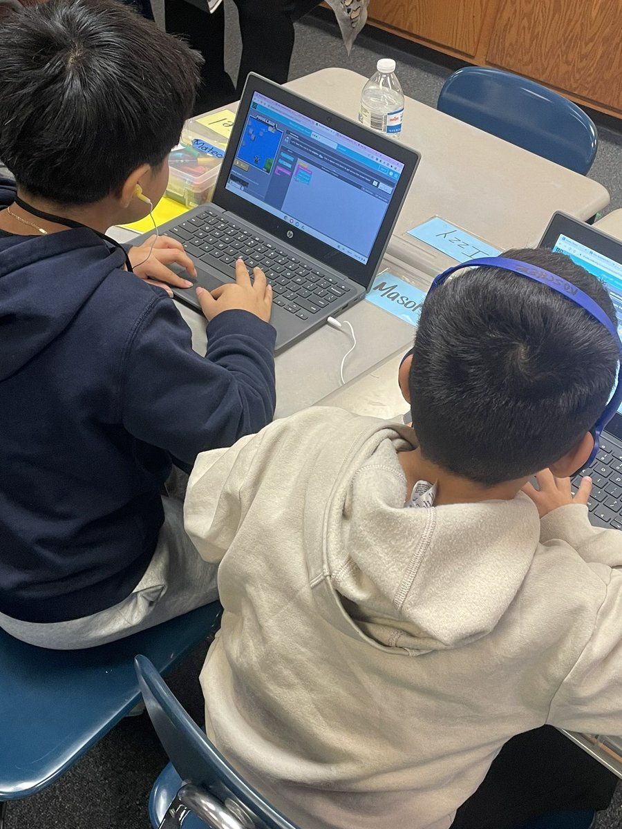 Derek Albright tweet media