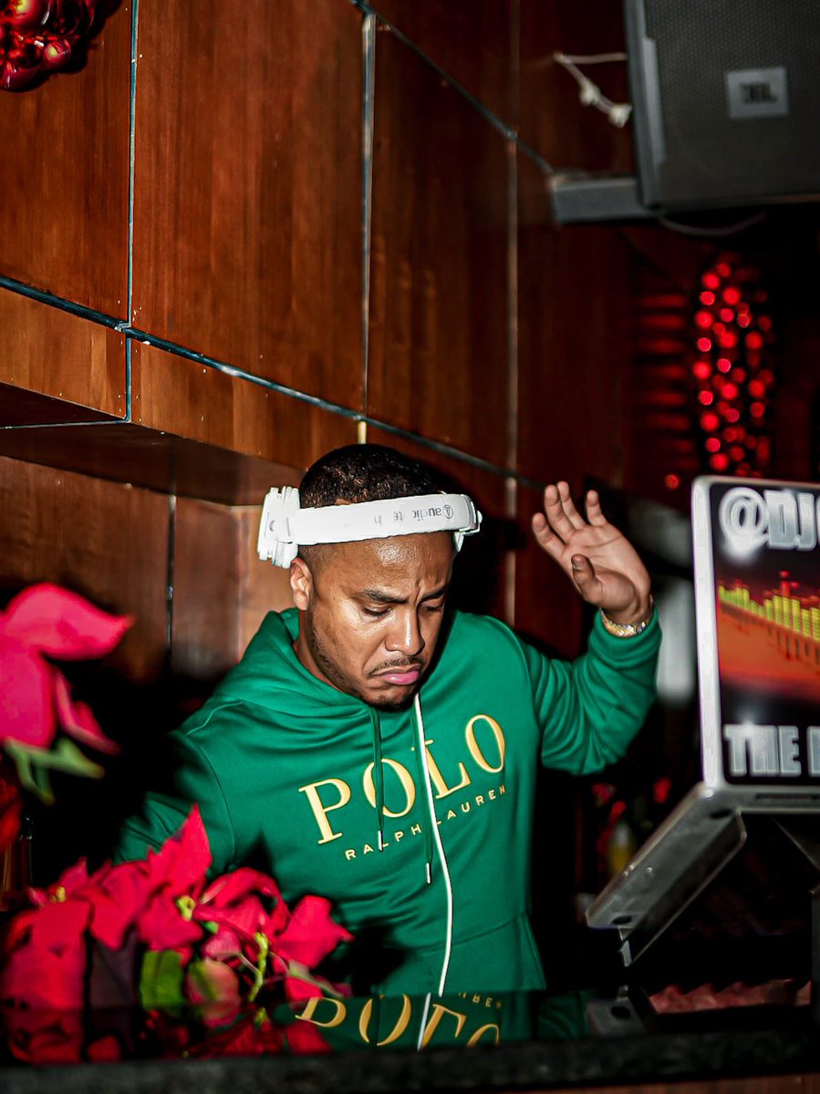 DJQUICKSILVA's tweet photo. When I make this Face ,I mean business #InRealLife ‼️

In this weeks edition of #QuickFaces 😎

See you Friday night @theparkat14th #ParkFridays 

#ThePartyKingpin #QuickSilva #QuickSilvaShow 
#IdontDJiPerform 
#InRealLife https://t.co/4eNOgBRkzW