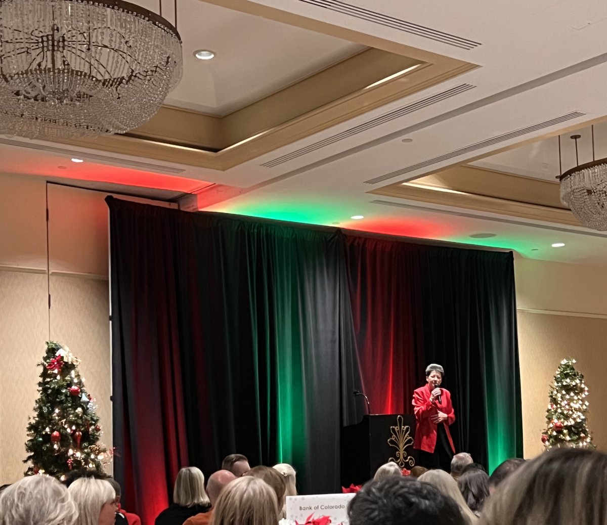 amnetinc's tweet image. Holiday cheer, gift giveaways, delicious food, and networking w/ local businesses all took place today at the wonderful Holiday Luncheon Gala hosted by the @SCWCC ! 🎄✨ Cheers to a season filled with joy, laughter, and empowering women in business! 🌟 #SCWCC  #Believein2024