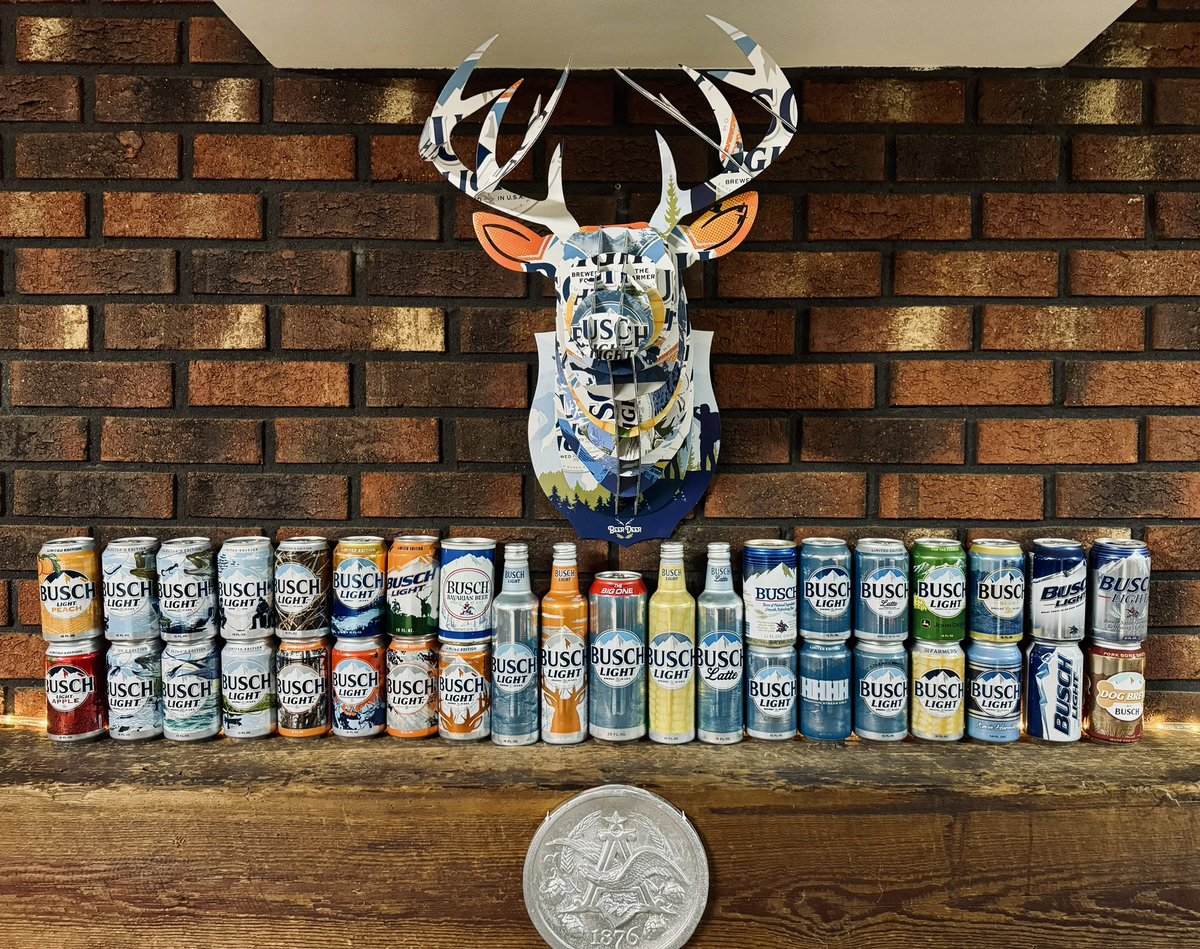 tha_fourth's tweet photo. @BuschBeer where do I hang my stocking? https://t.co/dGzIOZclxJ