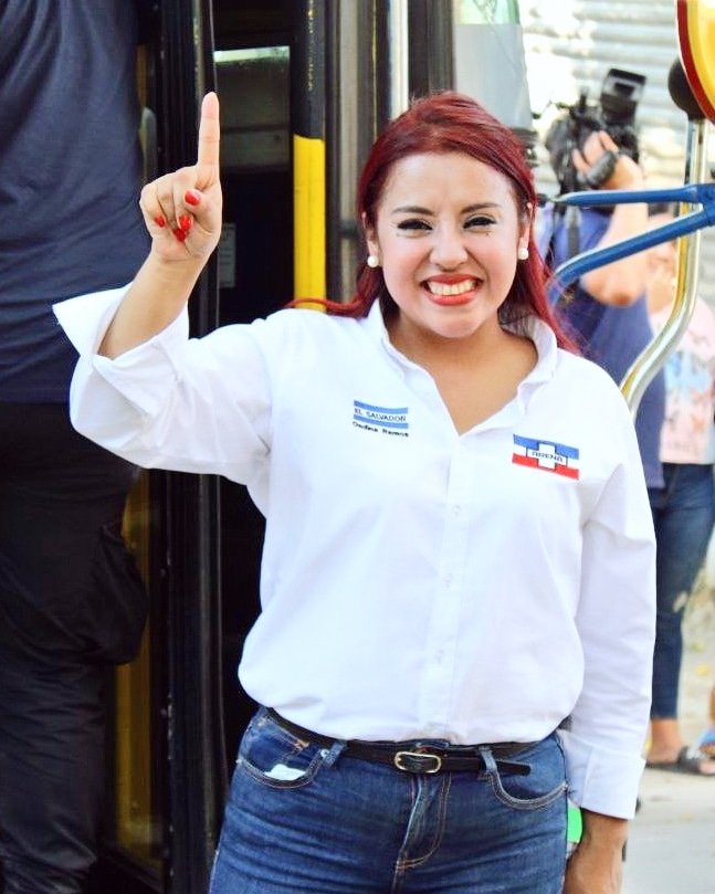 OndinaRamos01's tweet image. 🔵 Los ciudadanos no tienen porque soportar palabras vacías que no solucionan nada. 
Yo voy al grano a la acción. Yo estoy aquí para ser útil, es mi responsabilidad ✅

#votaondinacasilla1 #SiPodemos #HazloPosible #VotaConCorazón 🇸🇻