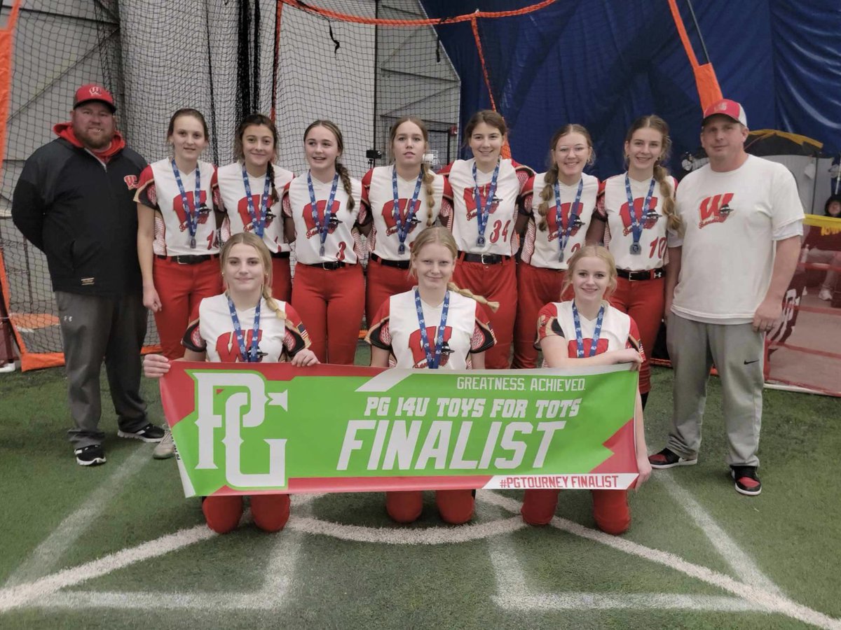 PG_Softball's tweet photo. Our 14u champs/finalists from the Toys for Tots tournament 👏 https://t.co/B1RbifTdcL