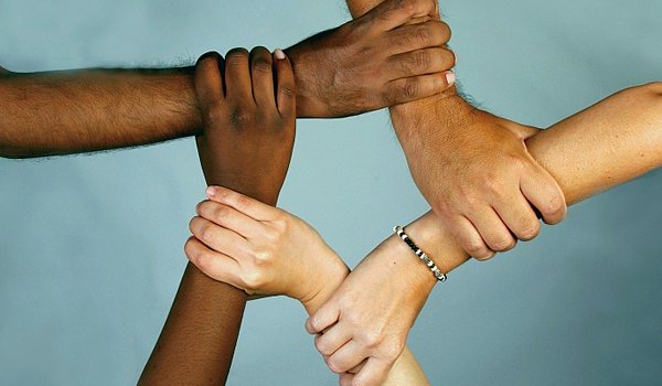 gobhabana's tweet photo. 👍🏿👍Como parte del Programa Nacional contra el Racismo y la Discriminación Racial, desde #LaHabanaDeTodos se realizan acciones de apoyo a la estrategia de divulgación e implementación.
@torres_iribar @YanetHzP @JesusOtamendiz @mora_aly @UNEAC_Cuba https://t.co/eUeIbZlYMB
