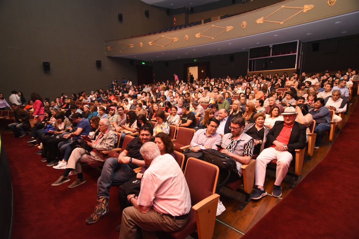 Teatro Oriente tweet media