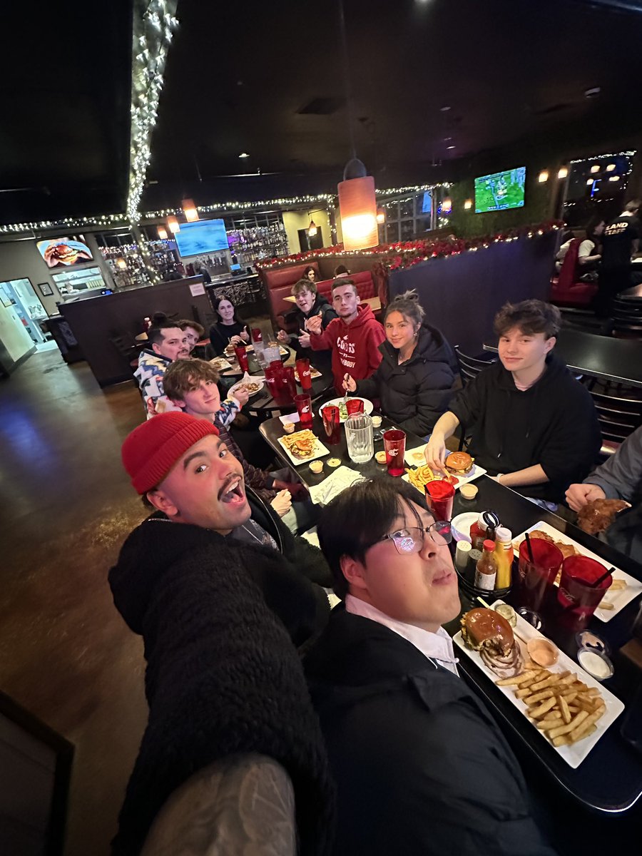 Dhobbs92's tweet photo. End of the year dinner for the @WSUCougarFB creative team. These are the amazing people behind the cameras and computer screens that made this year happen. Grateful for our stacked squad, cheers to next year🎉

#GoCougs https://t.co/1GwWdx5GeF