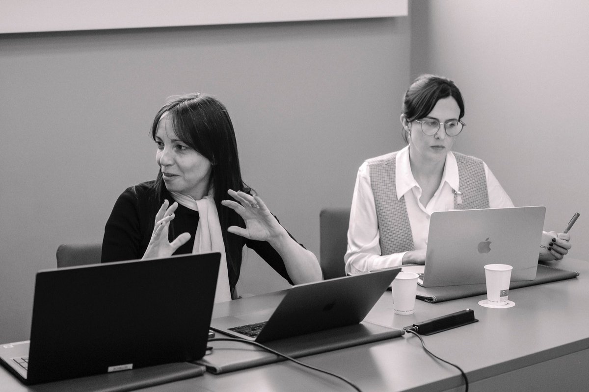 Meloisa_'s tweet image. Agradecida por ser parte de @adaptland #ADAPTconference2023
en Bérgamo, representando a @UCUoficial
 📌Investigadores de más de 20 países 🔗Red que habilita a intercambiar sobre el desafío que representa el mundo del trabajo 
🔎La conferencia terminó pero el desafío es cotidiano