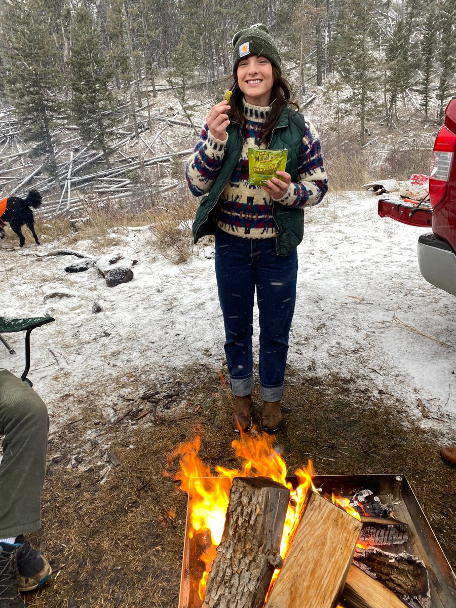 After picking out a Christmas tree, @emilykr0ll enjoyed Mt. Olive Munchies next to the fire with her friends in Helena, MT!

#Campfire #MtOliveMunchies #MtOlivePickles #MtOlivePickleCo #MunchiesPickles #KosherDill #KosherDillPickles #OnTheGoSnack #CampingSnacks #HikingSnack