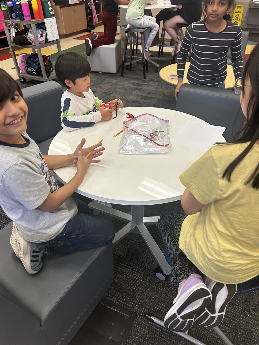 TechieCoach303's tweet photo. A full day of innovation at @SparksElemFISD!! We love using our future ready skills to be successful at our Mind Missions. #wearefutureready #mindmissions https://t.co/XIe8SdgXsP
