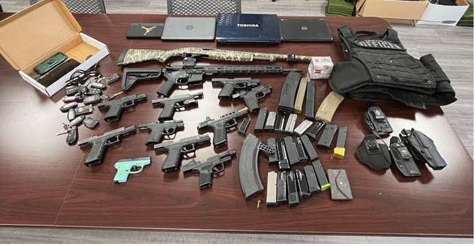WMCActionNews5's tweet photo. A 15-year-old has been arrested and charged after being developed as a suspect in dozens of Memphis auto burglaries that took place within the past three days. https://t.co/DCy1LzBN2M https://t.co/pigVmAlzp4