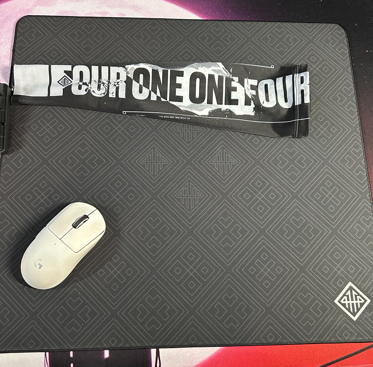 Hey guys, quick update tweet while also thanking the guys over at ­@FourOneOneFour for sending me one of their pads and a sleeve to follow with, I’ve been playing with it for the past 2-3 days and so far I’ve been loving the feel of it and I’m probably going to stick to this one…