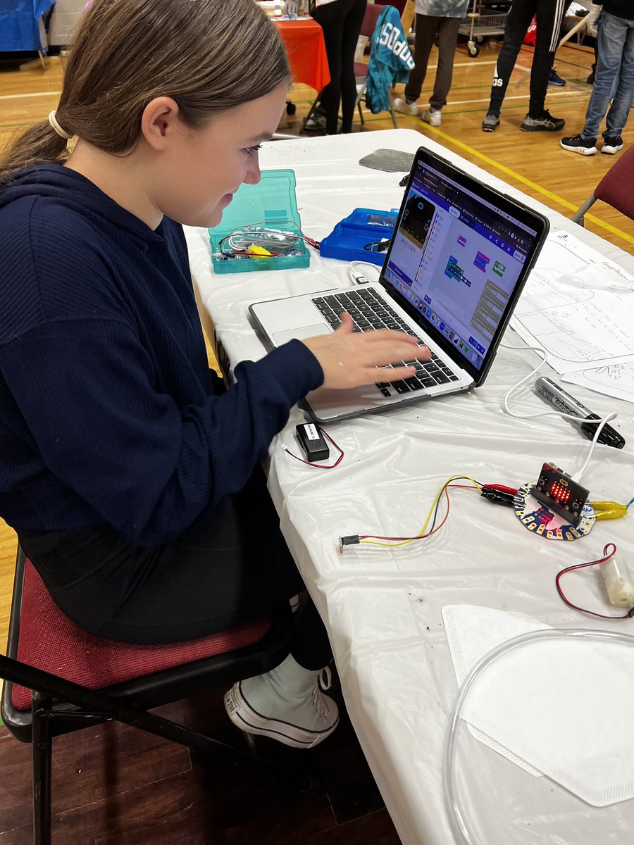 Power tools, pipes and programming! Thank you for inviting us @mslisacorbett @Mrs_Naugler @sams165 - as the @rundlecollege and @rundleacademy teams take part in @skillsalberta Skills Challenge! 💪⭐️ #BeCurious #together #powertools #RundleIdeas #Skills