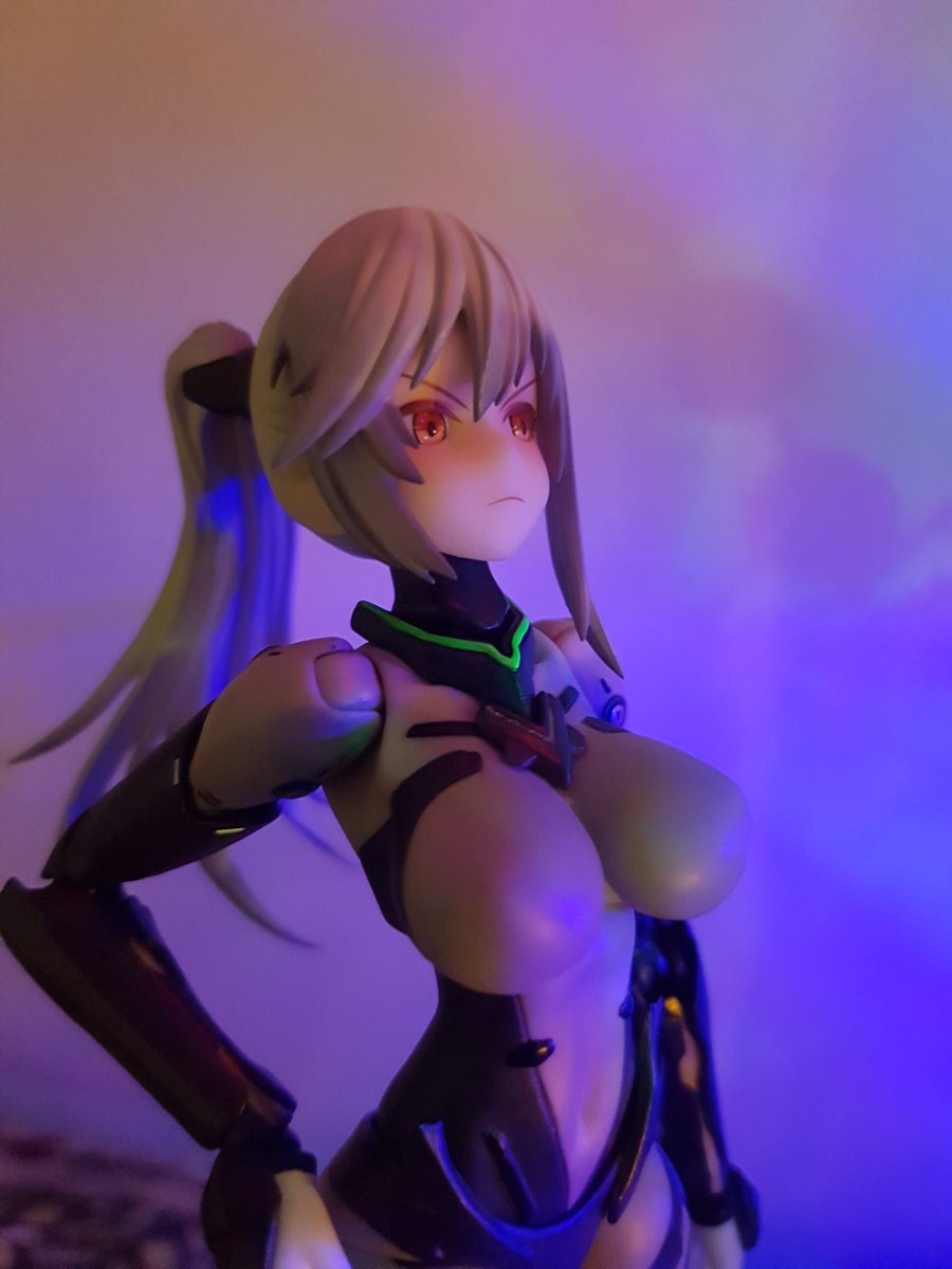 TheLocalBard's tweet image. It&apos;s hard to make her look like she&apos;s having a merry Christmas when she can&apos;t smile.  At least Santa is there to make sure her Christmas is happy!

#SnailShellStudio #SnailShellAssassin #Assassin #ChristmasTree #MerryChristmas #SantaClause #SantaHat @wozhike