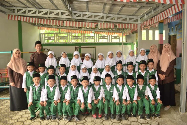 raalfalah_mdg's tweet photo. Calon generasi penerus bangsa yg sholeh dn sholehah 🤩😍😚
#anakra
#igracilacap
#igrakabar
#raalfalahbulaksari
#yayasanalfalahbulaksari https://t.co/ArkeqBGrLP