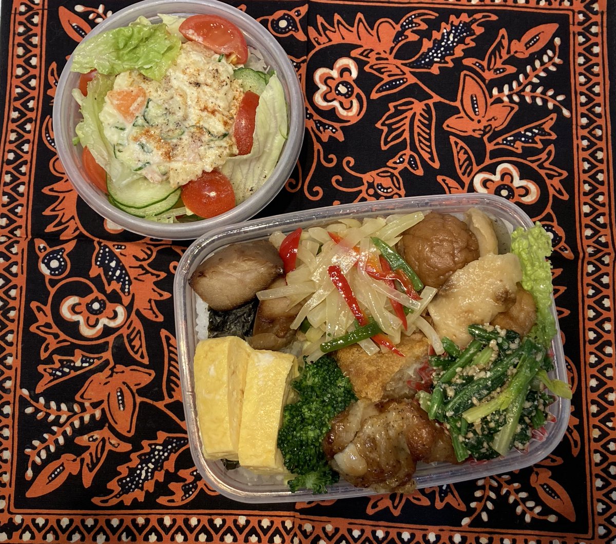 uTu7S8KqdwOMB2h's tweet photo. 今日は
おでん、ほうれん草胡麻和え、牛肉コロッケ、炙り焼きチキン、青パパイヤ炒め、卵焼き、マグロ煮、ポテトサラダ
#お弁当
#お弁当記録
#今日のお弁当
#青パパイヤ
#batick https://t.co/PBDzZFSKeL
