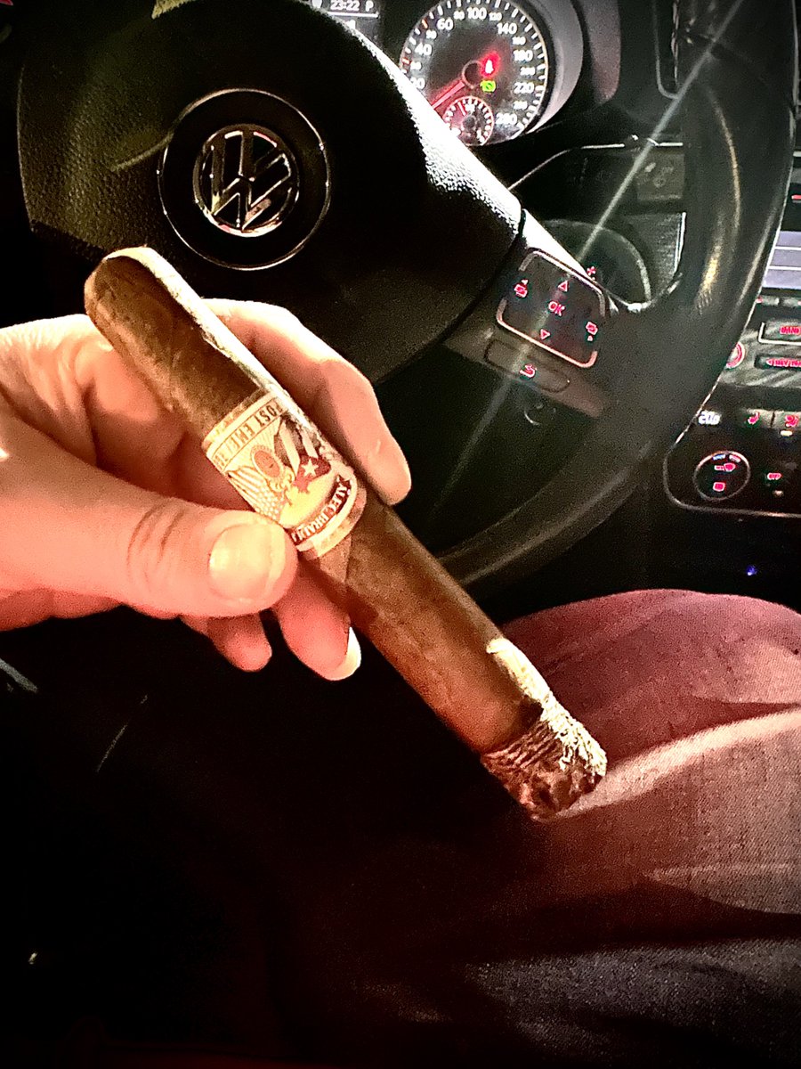 t3kfr34k's tweet photo. Good ole #postembargo. @alecbradley https://t.co/nbBHjlxQys