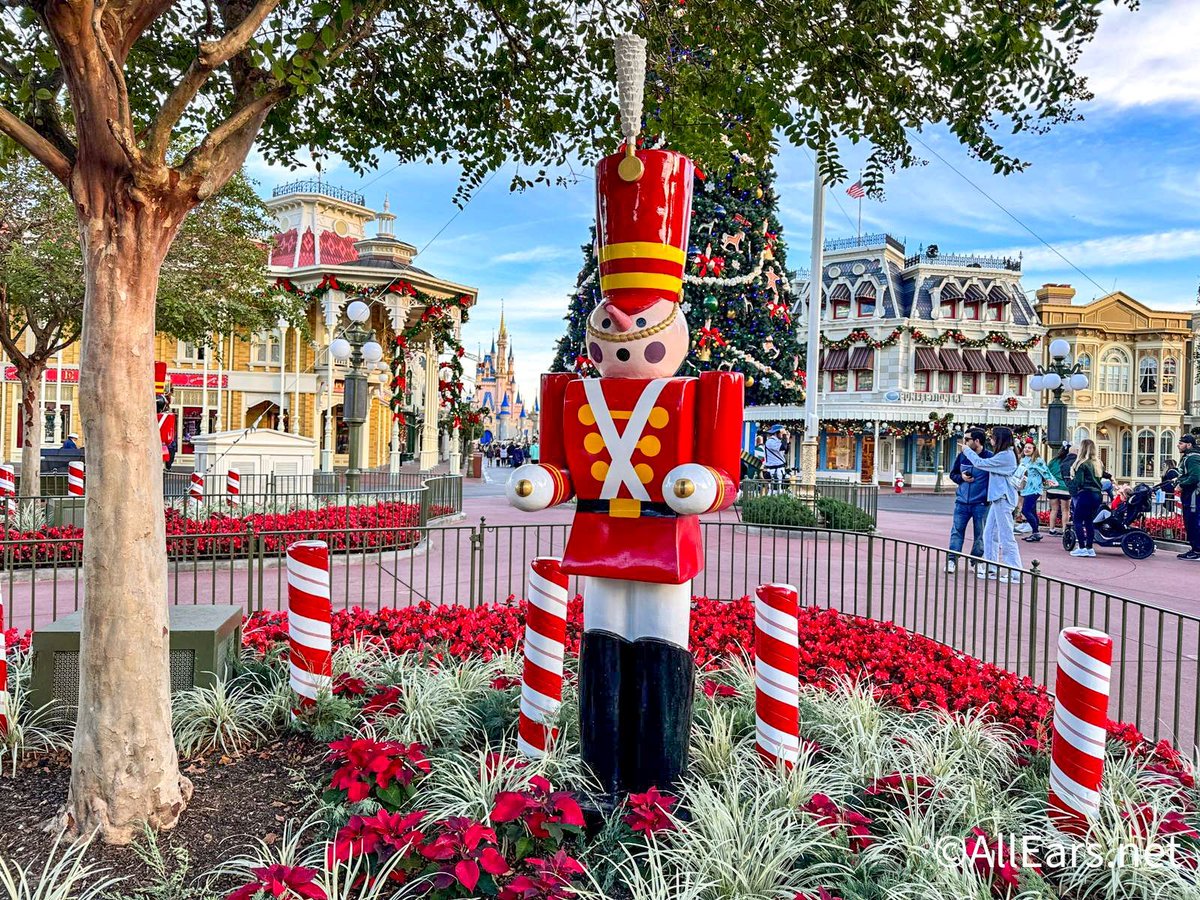 Disney News Network tweet media