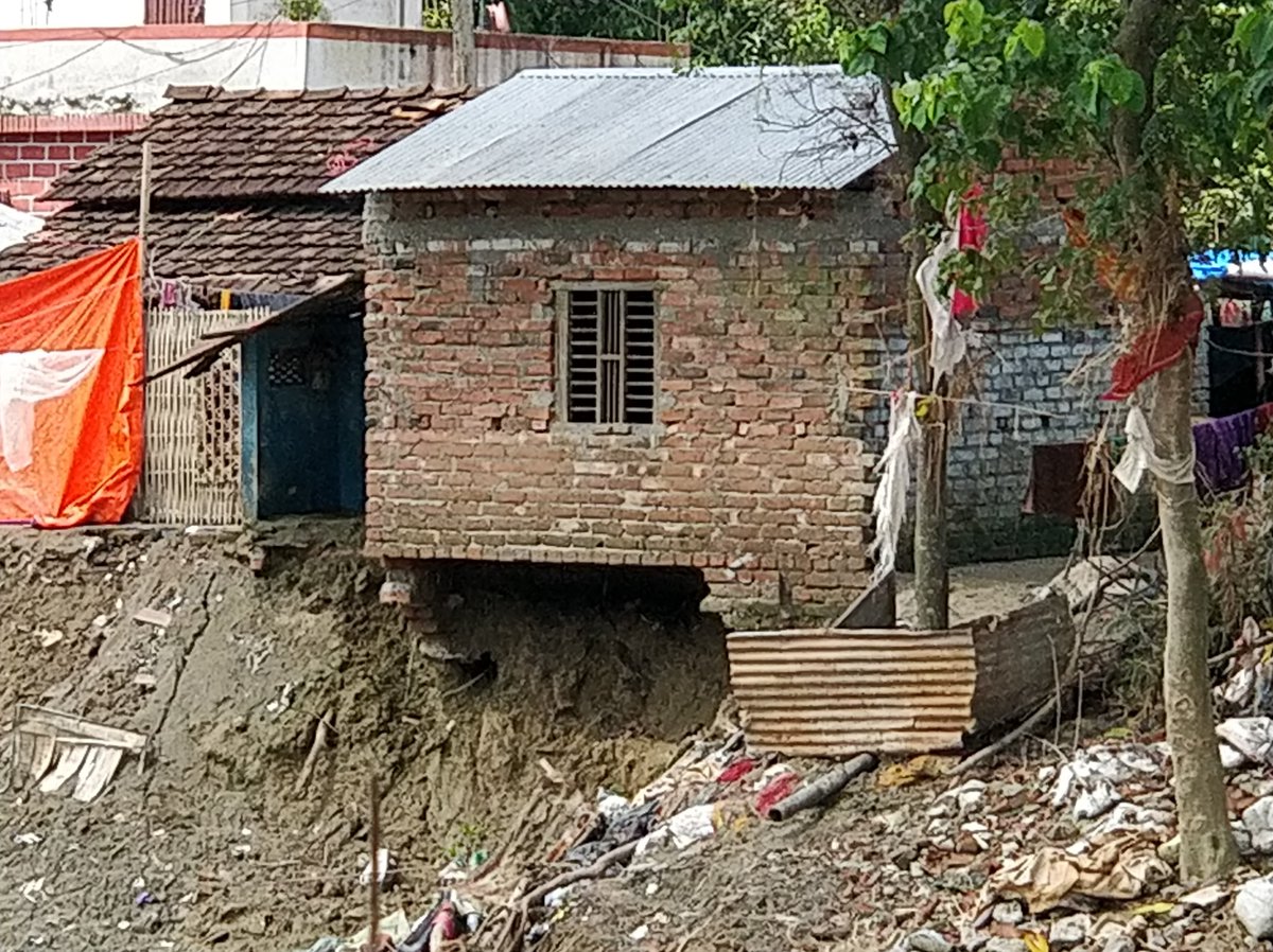 Achieving affordability of #ClimateResilient #housing should be a top priority for governments and all stakeholders related to housing and settlements. Tackling these issues involves complex socio-economic factors. Read more: bit.ly/484QiD6 #COP28