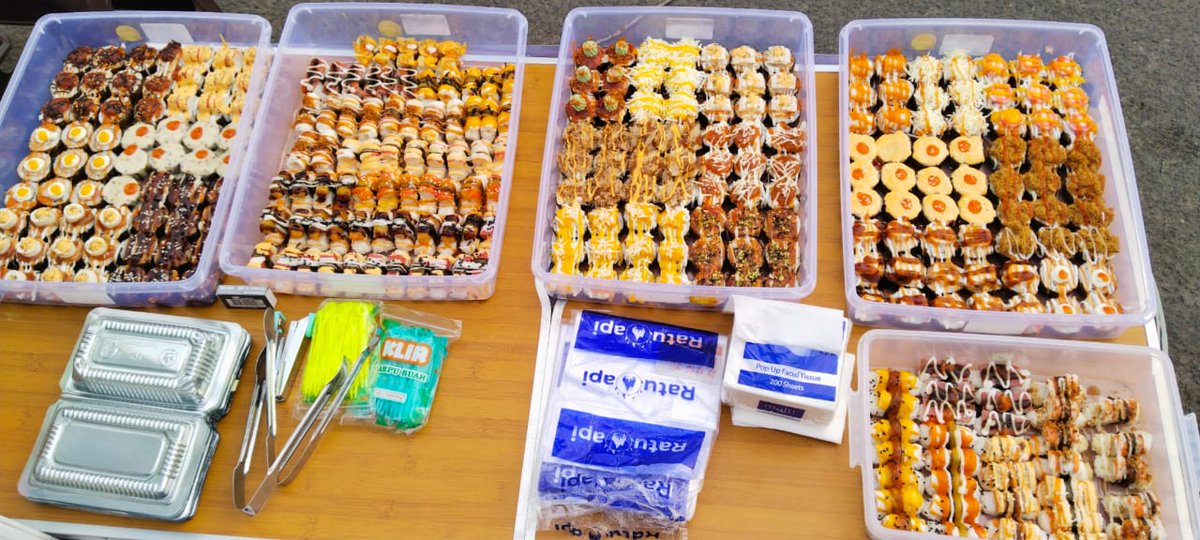 Ar_Riee's tweet photo. @jogmfs Sushi kakk.... Buka jam 16.30 di Kampung Kuliner Langenastran (Alkid) depan Rumah Wayang https://t.co/fIlPrClIfC