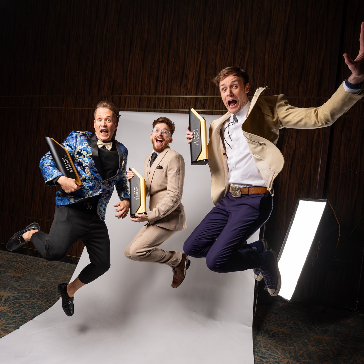 esportsawards's tweet image. The On-Air Talent winners know how to look good in a picture! 🏆

@WavePunk
@UberShouts
@DanGaskin

#EsportsAwards2023