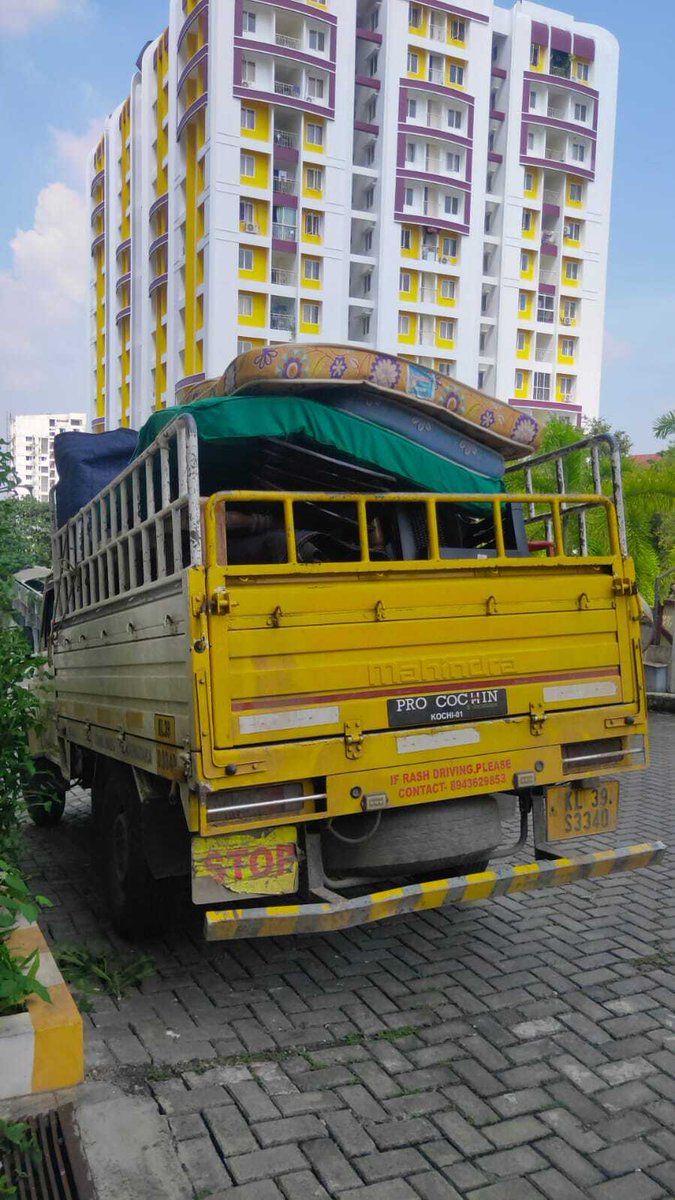 ProCochin's tweet image. Looking For a Budget Friendly Shifting? Call Pro Cochin Packers And Movers #packersandmovers #houseshifting #carmoving #bikemoving #transportationservices
