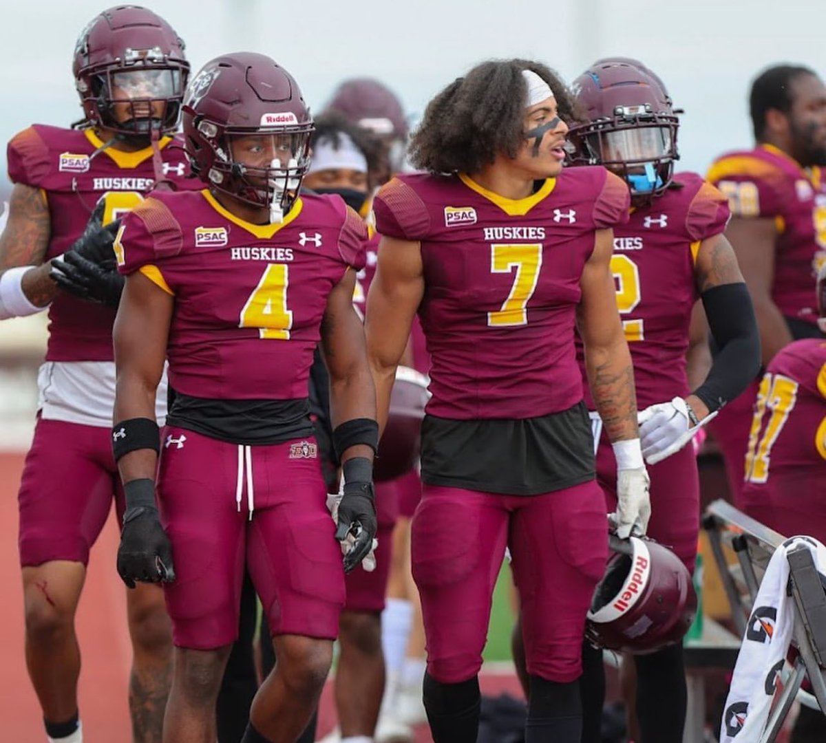 After a great talk with <a href="/DBCoach46/">Deon D. Henry, Sr.</a> I am blessed to announce my first D2 #PSAC offer from <a href="/BloomUFootball/">Bloomsburg Football</a> #GoHuskies #AGTG
