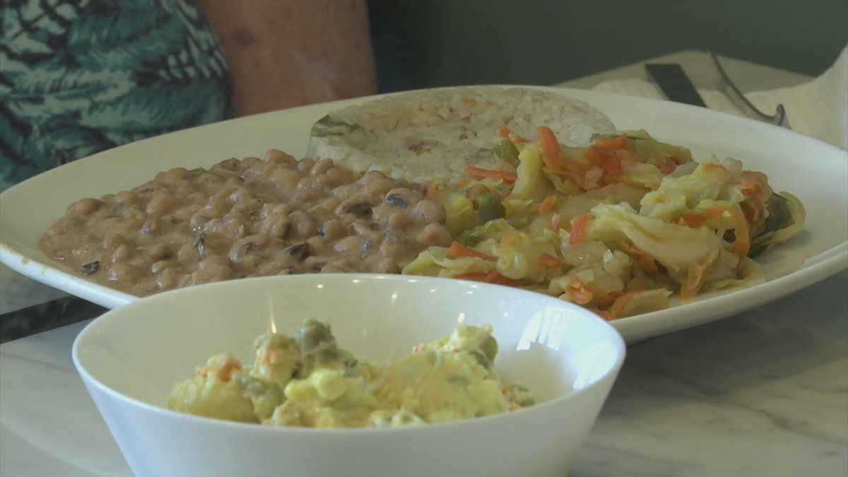 Calling all vegans or people just wanting to adopt a healthy eating lifestyle.  A new study aims to improve the life of African Americans typically at high risk for chronic illnesses. trib.al/gaGq8Vc