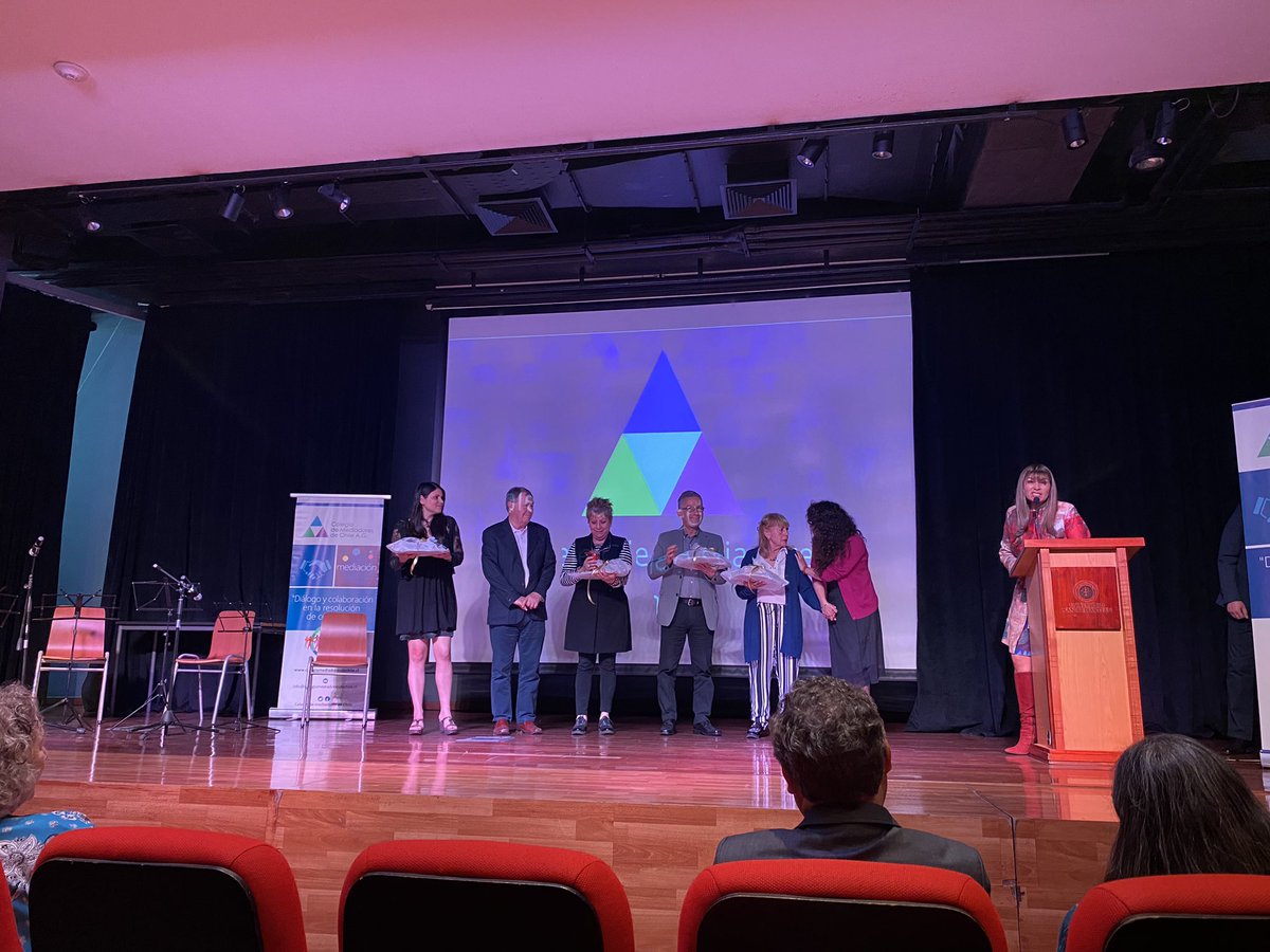 defpueblochile's tweet photo. Felicitamos al Colegio de Mediadores de Chile AG (@ColmediaChile) por su 21° aniversario, que celebró el sábado recién pasado.
#DiaNacionalDelMediador https://t.co/MVVyl27uXp