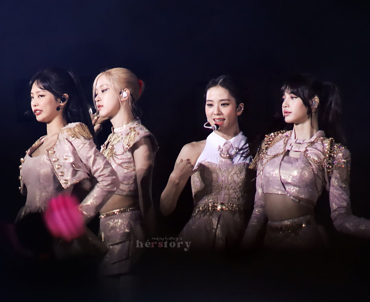 herstoryRS's tweet photo. BLACKPINK FOUREVER. YG has confirmed ALL girls have renewed their exclusive contracts with YG Ent. 

Genuinely respect ROSÉ and the girls' decision and I'm hoping that it took this long to wrap up the new contract bec there are a lot of negotiations 🙏🏻 Nevertheless, we continue to support ROSÉ in all of her future endeavors 🤍🫡 The girls must have fought hard to be together and for better treatment; that speaks so much of how they respect and love each other and their fans.