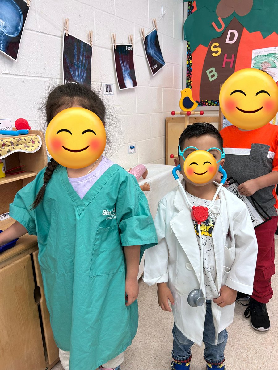 AP_NHEES's tweet photo. These community helpers in Mrs. Scherf’s Pre-K class are ready for patients 🏥🩺 https://t.co/xwisZQo6b5