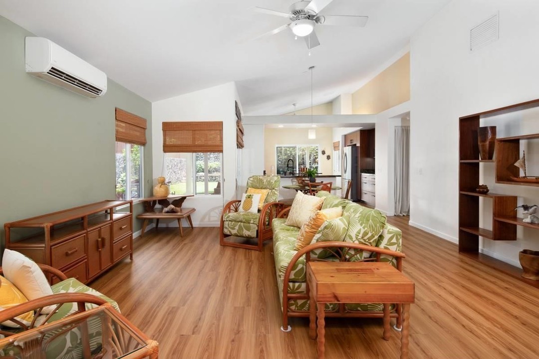 corcoranpacific's tweet photo. #FeaturedListing in Keauhou View Estates on the Big Island

Enjoy a life of luxury in this stunning single-level home in Keauhou View Estates. Location, Lifestyle, and Privacy - it's all here!  Learn more:  https://t.co/t0x9mJqw1z

#hawaii #homesforsale #bigisland https://t.co/IPHjInfS8H