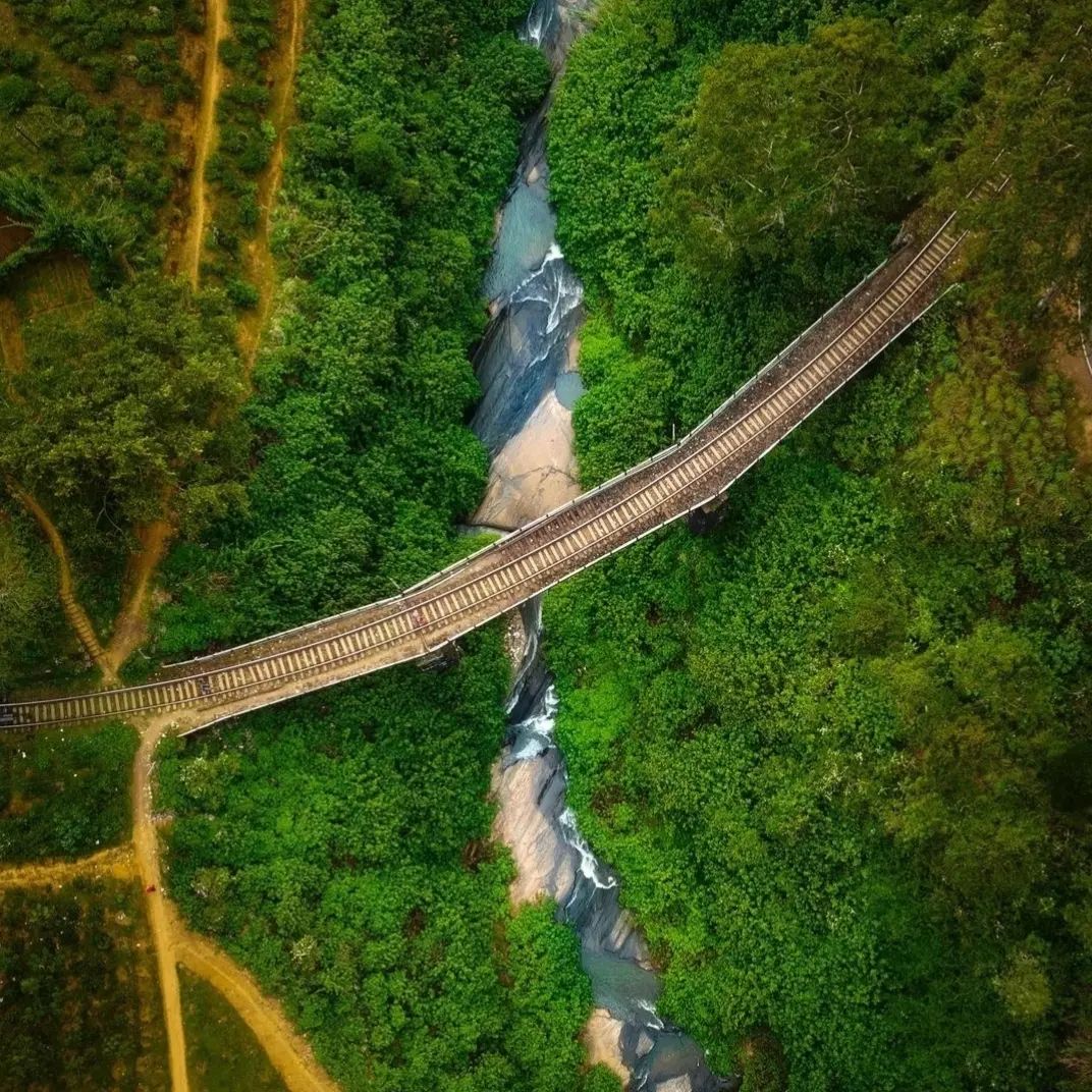 Nandasl160847's tweet image. Seize ᠍the ⬝scenery ᠎in ﾠfront of  you instead ᠎of ⬝dreaming ᠎about ⬝the ​distant ⳿future