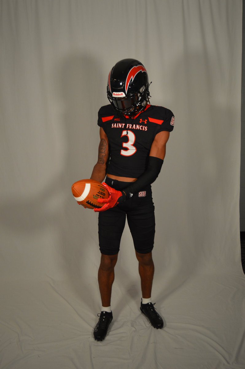 Committed 100% and im blessed to have the opportunity! Thank everyone along the ride for the support, and let’s work! <a href="/DaBridgeFB/">Woodbridge Vikings Football</a> <a href="/RedFlashFB/">Saint Francis Football</a>