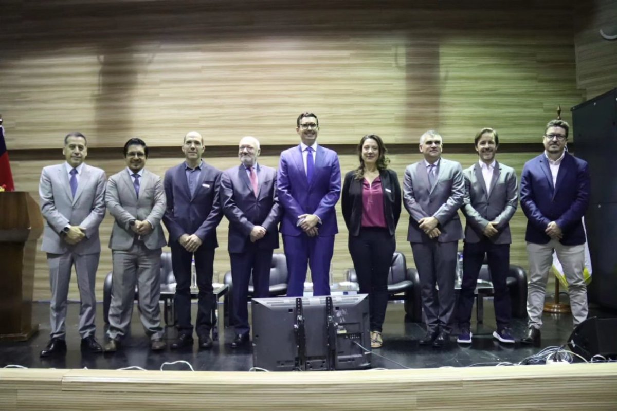 GolesValores's tweet image. El camino es la EDUCACIÓN. Lo hemos dicho siempre.
En #FundacionGolesconValores 
El balón es un círculo de sueños y oportunidades ⚽️🦸‍♀️⚽️🦸
Pero, solamente con educación podrás hacer esos sueños realidad 😉
Por eso siempre decimos que EDUCAR es GANAR 
#EducarconValores