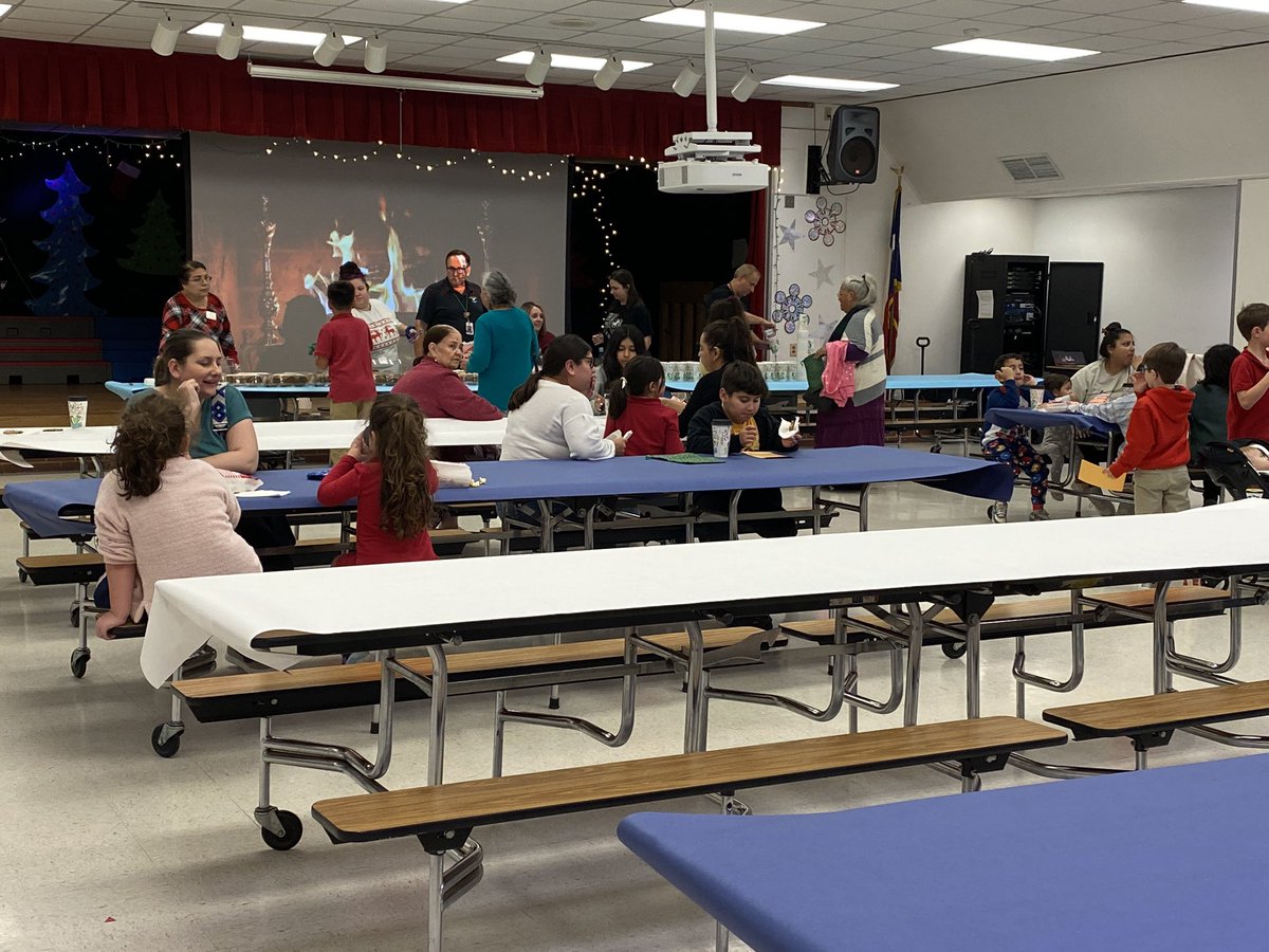 We had the BEST literacy night! Our FBE winter wonderland was so fun! Students played literacy games, visited the book fair, and enjoyed some hot cocoa and cookies! <a href="/CFBISD/">Carrollton-Farmers Branch ISD</a> <a href="/FBEMustangs/">Farmers Branch Elementary School</a> <a href="/rlangston731/">Rachel Langston</a> #fbebestschoolever