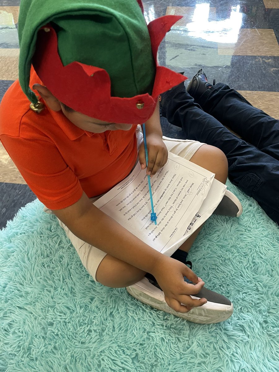 During DI this week, my 2nd Grade “Elves” practiced their Phonics Skills while reading their Start Right Readers and a Fundations Storytime passage. 📚<a href="/LelyLionsRoar/">Lely Elementary</a> <a href="/CCPSElemELA/">CCPS Elementary ELA</a> <a href="/crousb/">Mrs. Crouss</a>