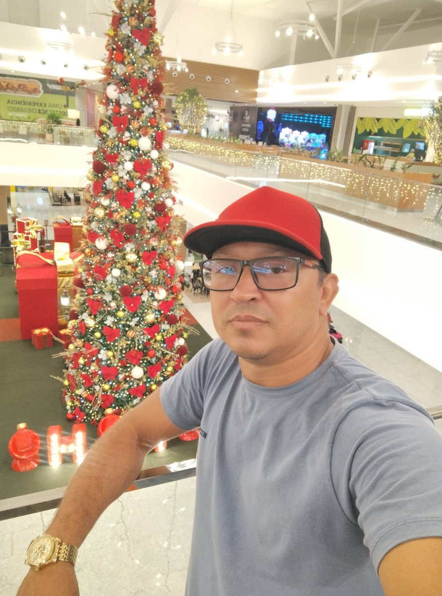 Que toda a felicidade vivida durante o ano seja multiplicada neste último mês🧑‍🎄🧑‍🎄