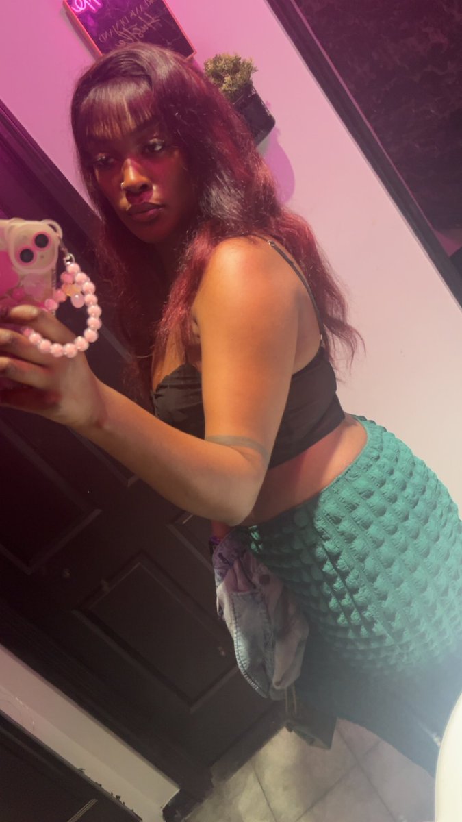 doseofTan's tweet image. I never post here 😩