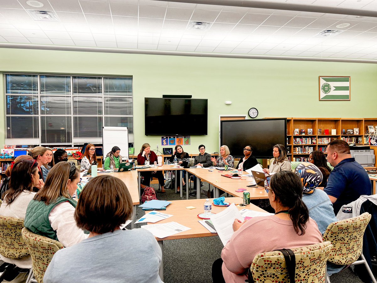 @PoeMagnetES hosted school leaders from @underwoodgtm @GTWizards1 @HunterPrincipal @GHernandezJr to discuss ways to build collective efficacy within Central Area GT schools. 🧲@CentralWCPSS @wcpssmagnets @WCPSSTeam @MagnetSchlsMSA @WCPSSTSP @WCPSS @WCPSSELCs @WCPSSTSP @wcpss