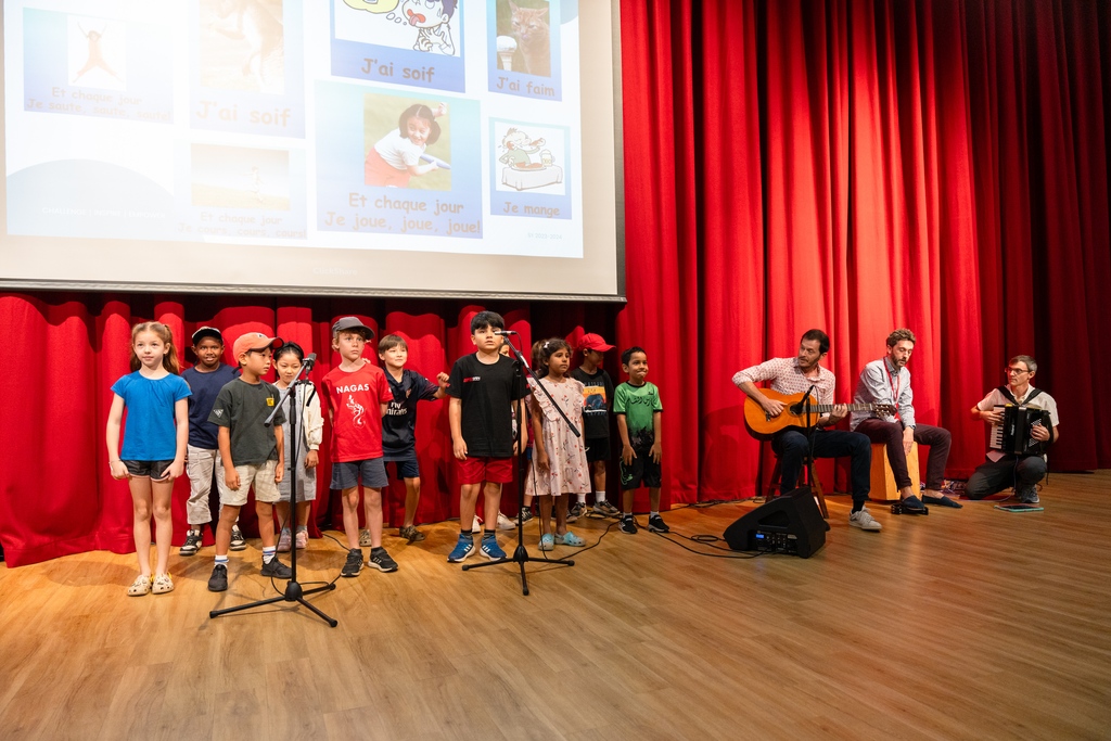 vislaos's tweet image. Last week, our language classes took the stage and hosted an unforgettable #PrimaryAssembly highlighting the beauty of diversity at our school! ๐ A huge thanks to our language teachers and parents for joining and supporting our learners! ๐๐ #PrimarySchool #VISLao